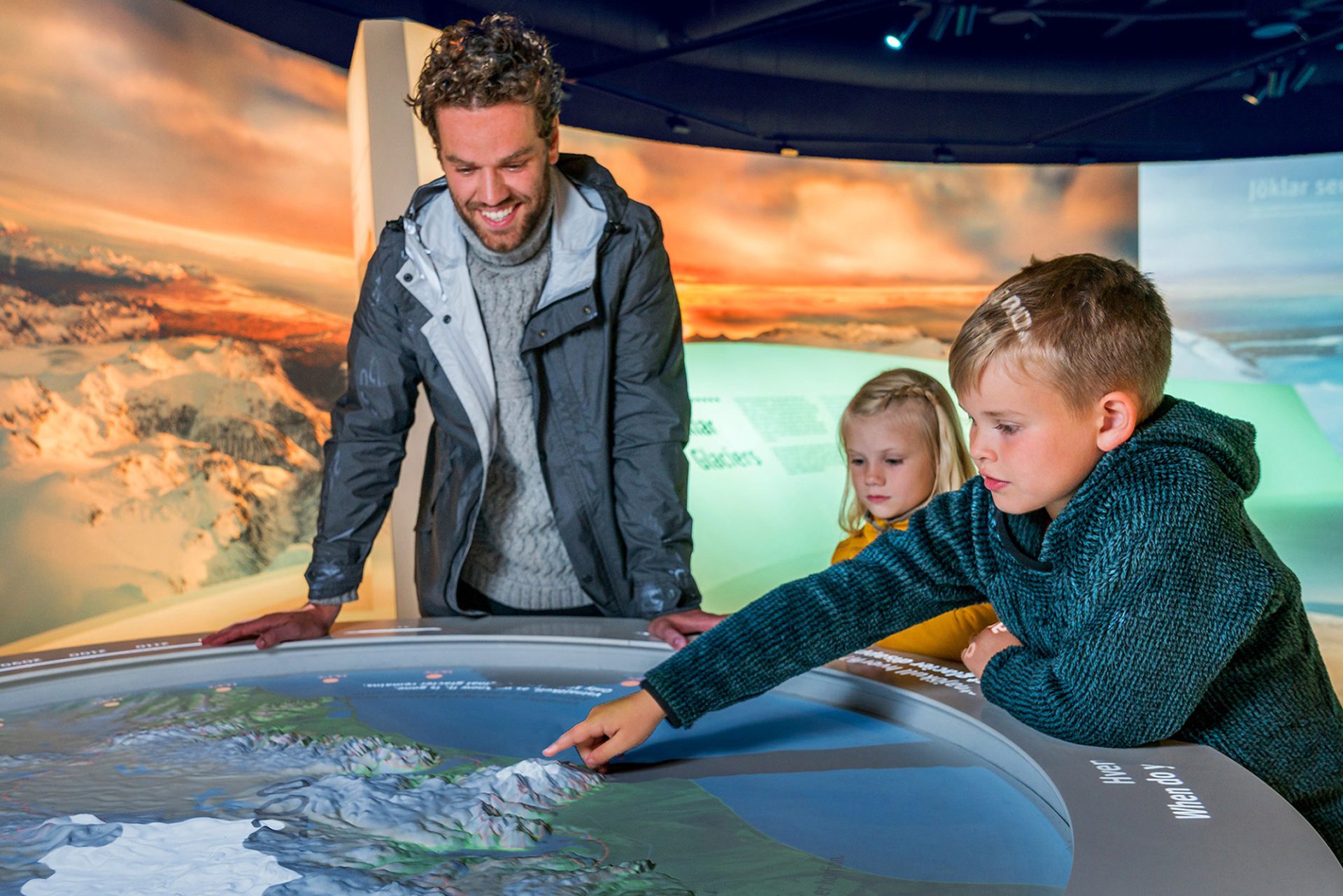 Top 5 Reykjavik sightseeing – Best Hop On Hop Off stops