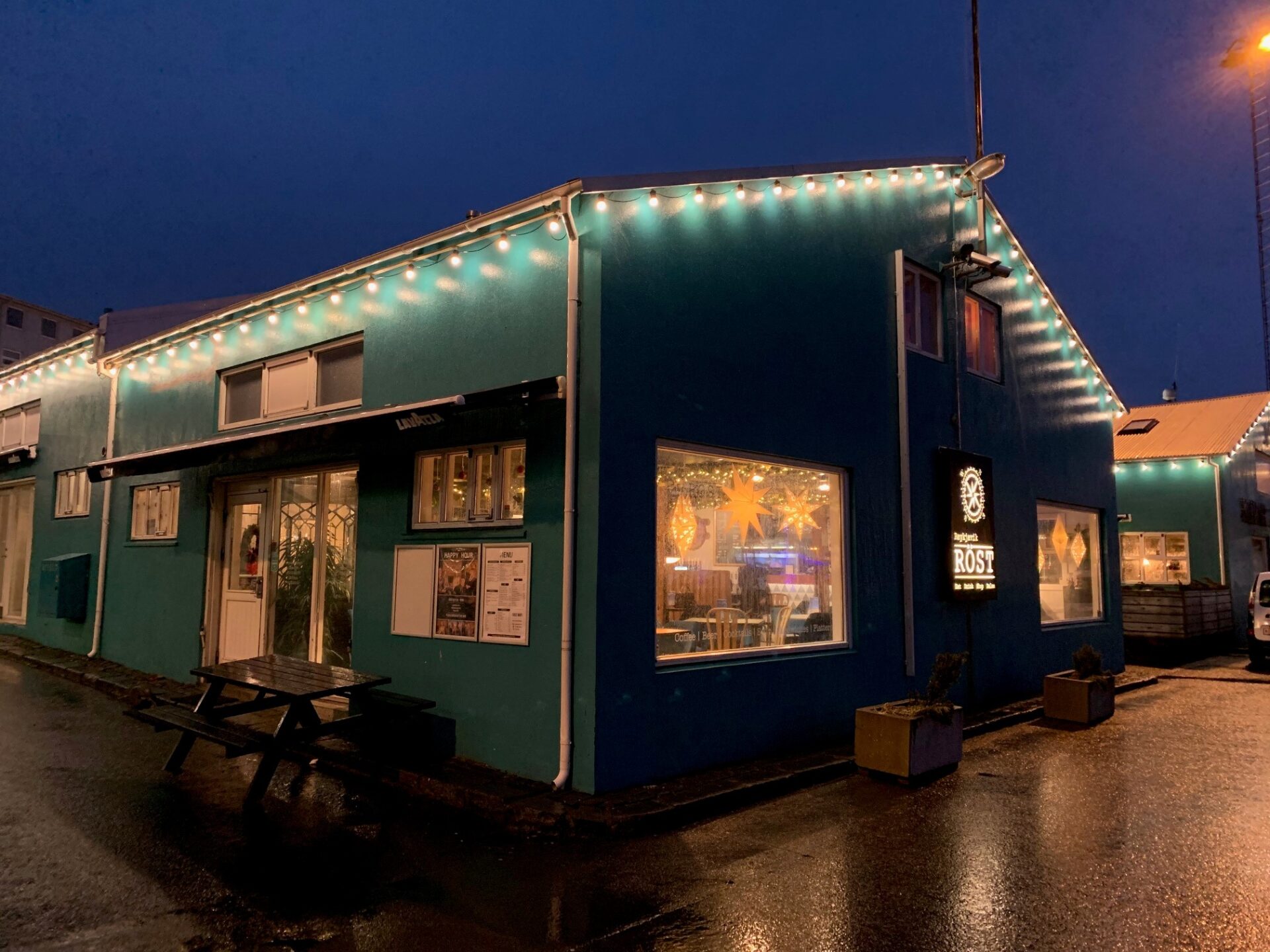 Food and drinks served at Röst in Reykjavík.